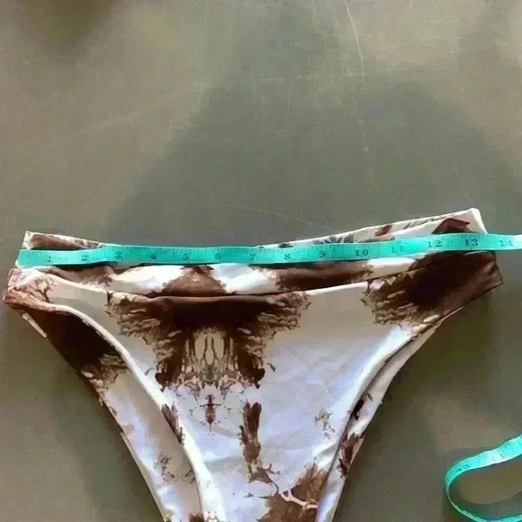 Women's Brown White Tie Dye Front Cut Out Two Piece Bikini Size M - Picture 5 of 7